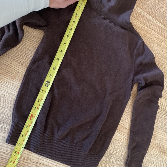 Chocolate brown cotton cashmere blend APC turtleneck sweater, XS - Picture 7 of 7